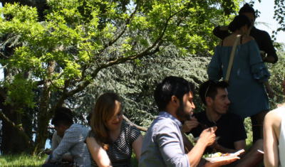 2'17 Alumni Gathering: Geneva Academy's alumni have lunch in the park