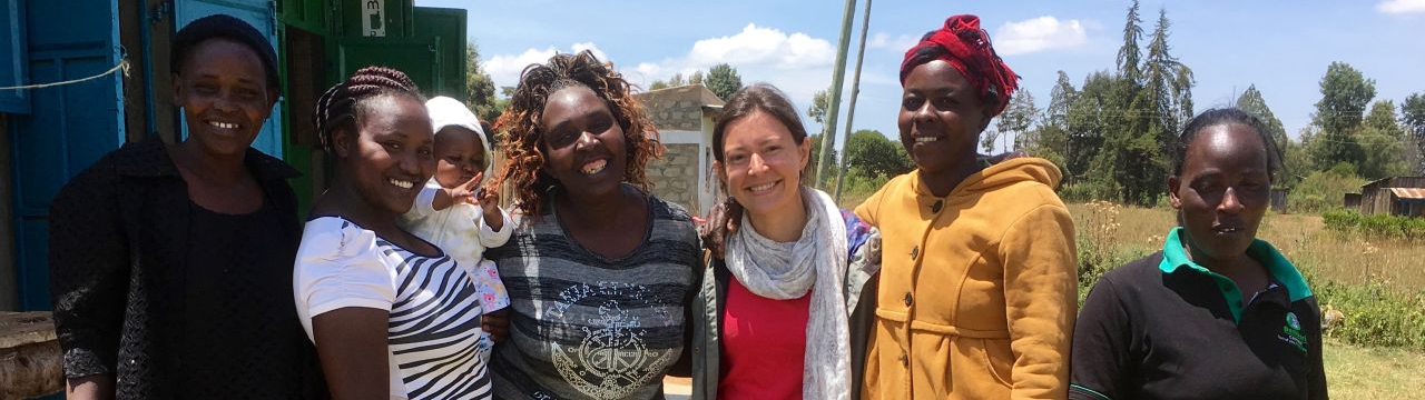 Ou Senior Research Fellow Dr Adriana Bessa with women smallholders in Kenya.