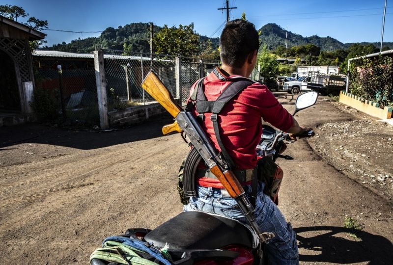 The presence of armed men who guard the towns and fields is common in Guerrero.