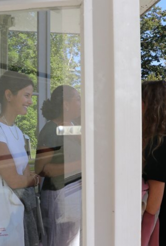 Students entering Villa Moynier, headquarters of the Geneva Academy