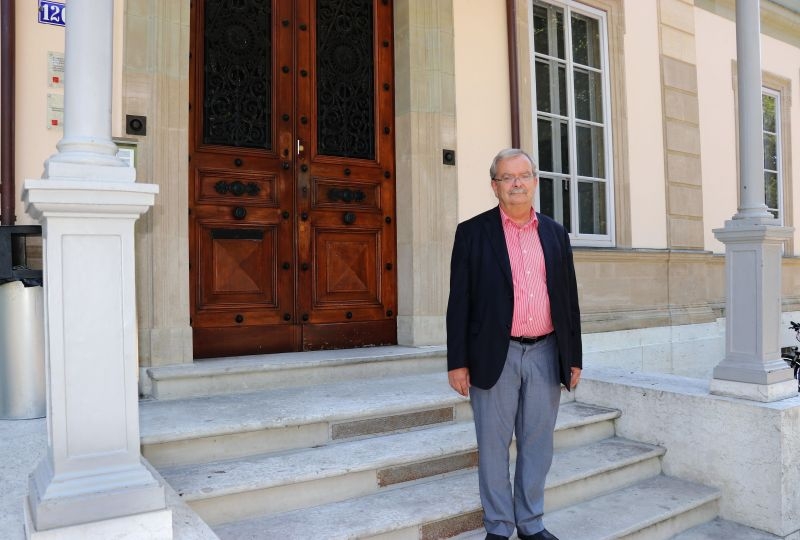 Professor Marco Sassoli in front of the Geneva Academy