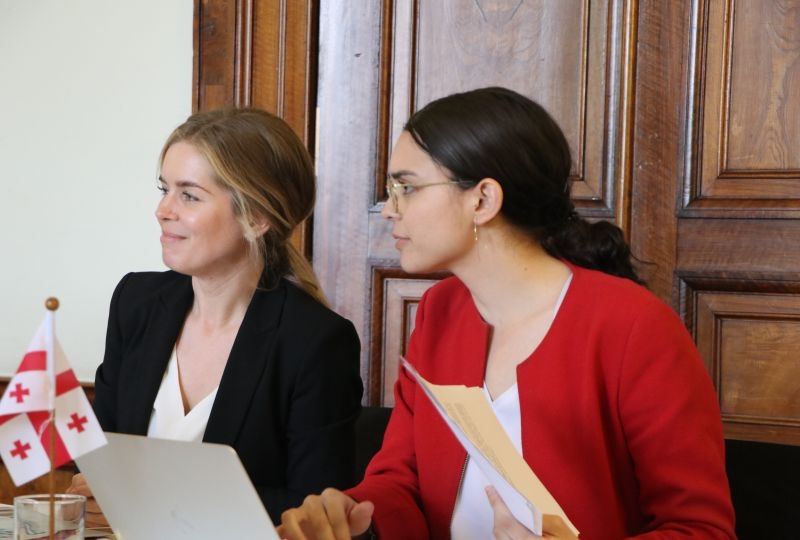 Two LLM students at the pleadings on the 2008 armed conflict in South Ossetia